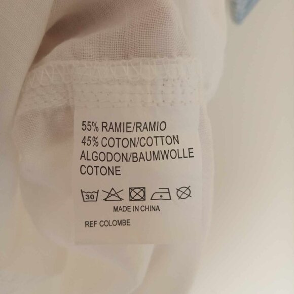 Men's White Short Sleeve Button Down Shirt, size S - Picture 6 of 9